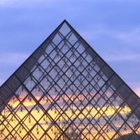 La plus lumineuse oeuvre du Louvre, la  pyramide