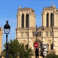 Des vertus et des vices sur la cathédrale Notre-Dame de Paris